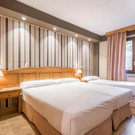 Otel Snoe De Sallent 3 Formigal