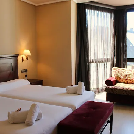 Snoe De Sallent 3 Otel 3*