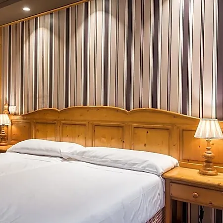 Snoe De Sallent 3 Hotel 3*