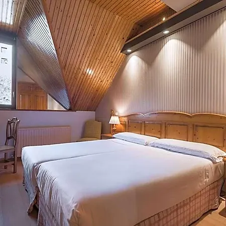 Snoe De Sallent 3 Hotel 3*